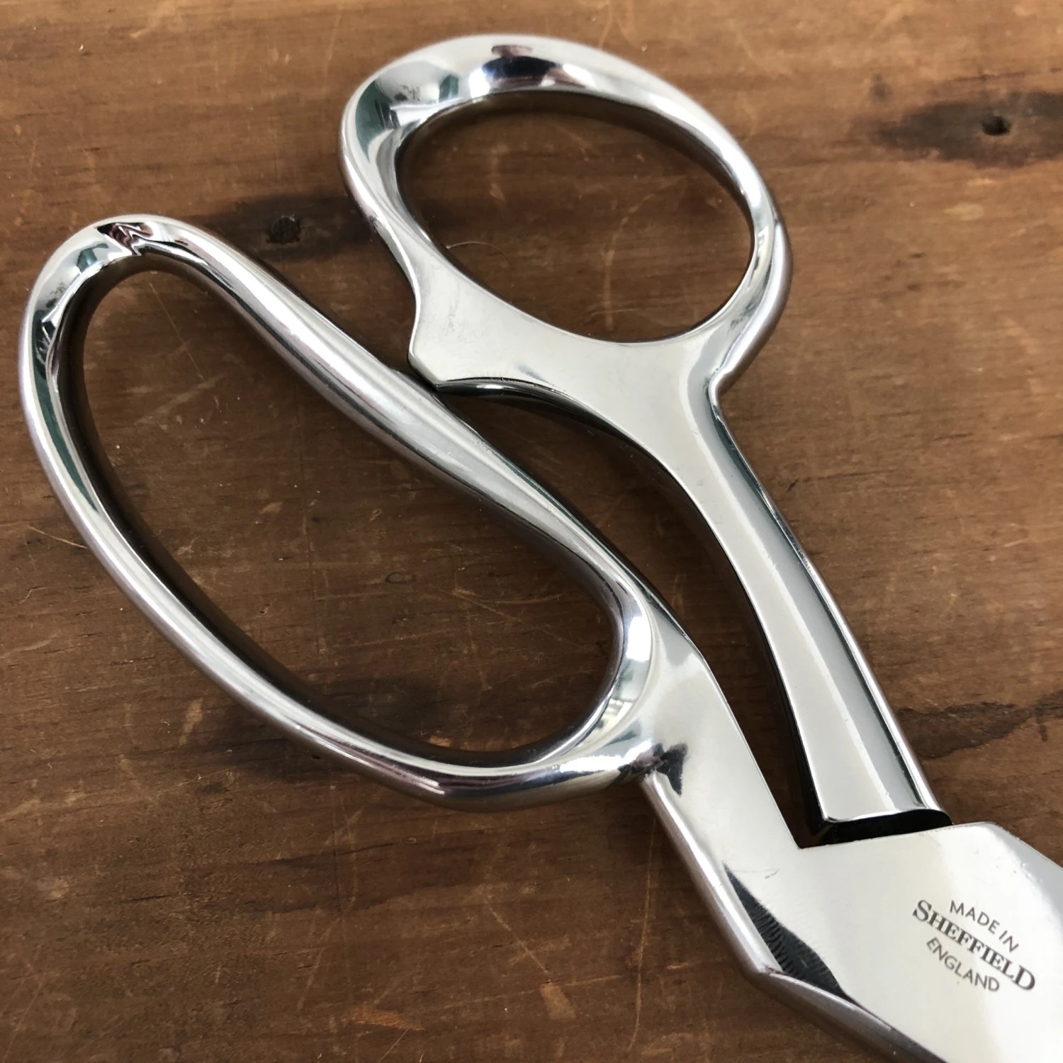 Ernest Wright 10" Tailor Shears - Carbon Steel - Image 4