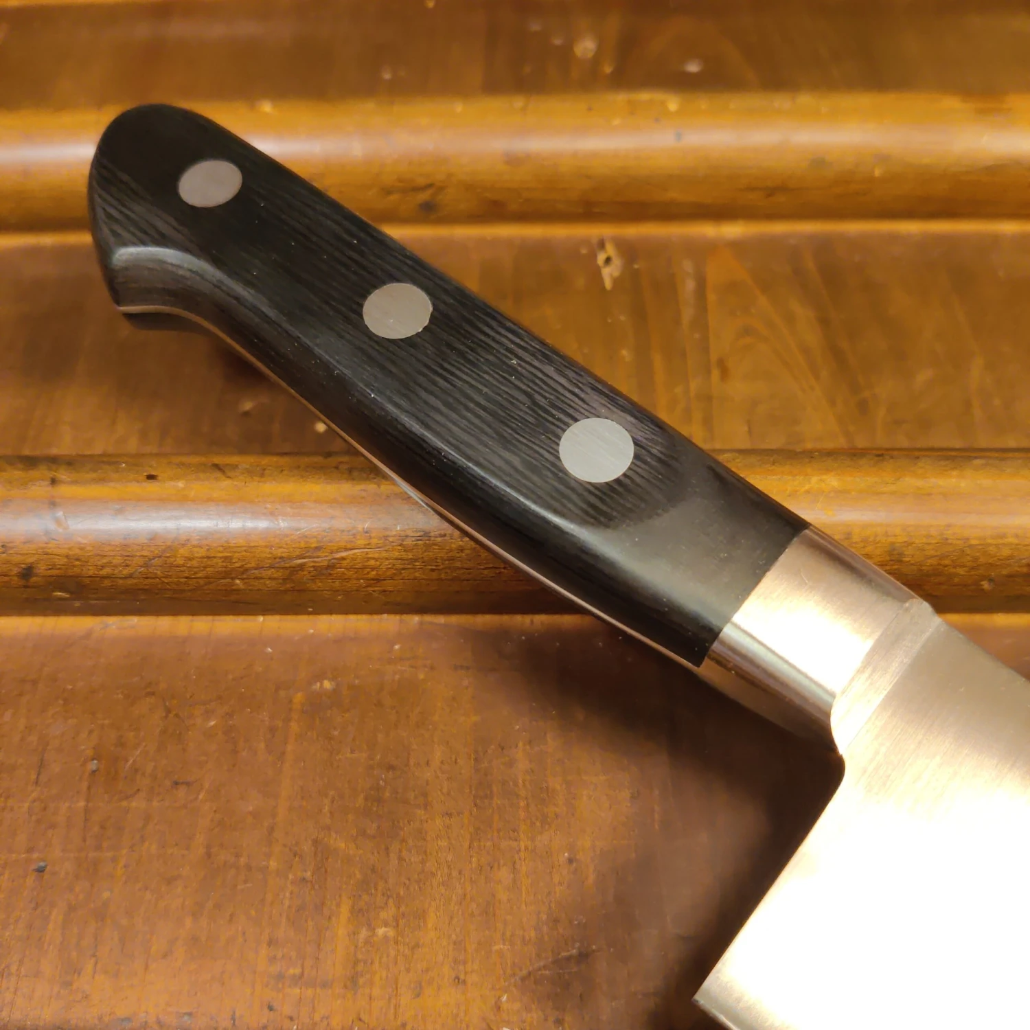 Ashi Hamono Ginga 180mm Santoku Swedish Stainless Western Handle With Saya - Image 3