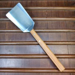 Due Buoi Wide BBQ Spatula - Olive
