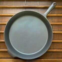 Field Co. Cast Iron Skillet #12