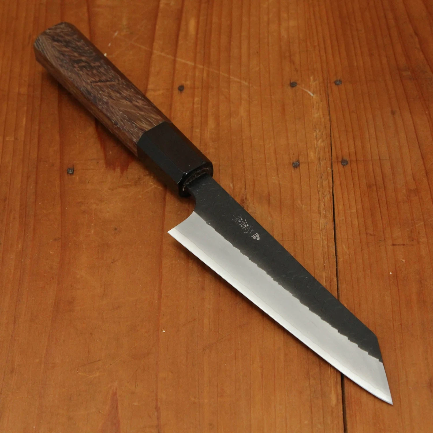 Nigara Hamono 150mm Honesuki Kaku SG2 Kurouchi Tsuchime Wenge Handle