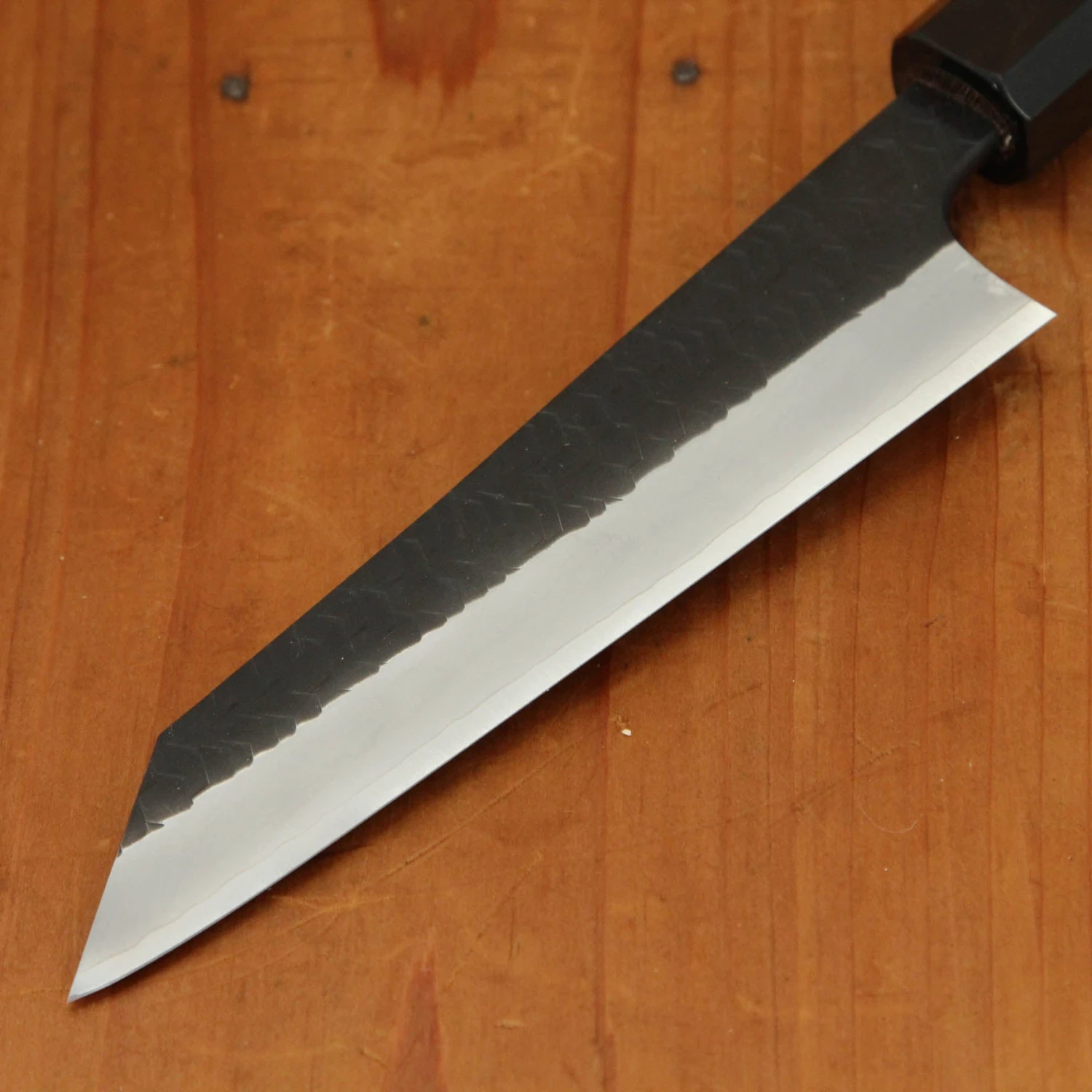 Nigara Hamono 150mm Honesuki Kaku SG2 Kurouchi Tsuchime Wenge Handle - Image 3
