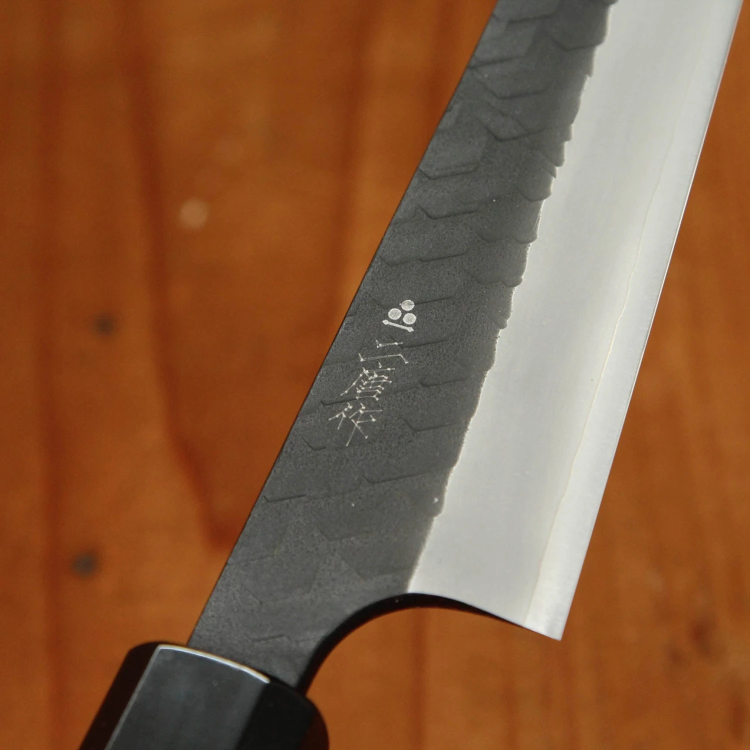 Nigara Hamono 150mm Honesuki Kaku SG2 Kurouchi Tsuchime Wenge Handle - Image 5
