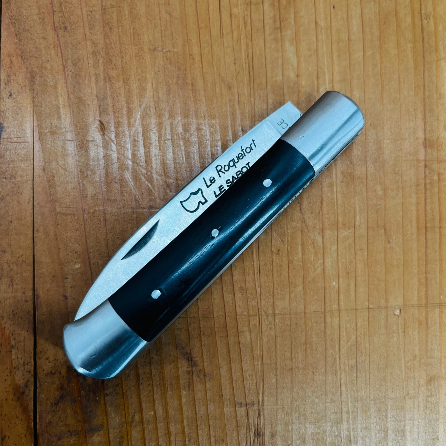 Au Sabot Roquefort 11cm Pocket Knife Stainless Ebony 2 Bolsters - Image 4