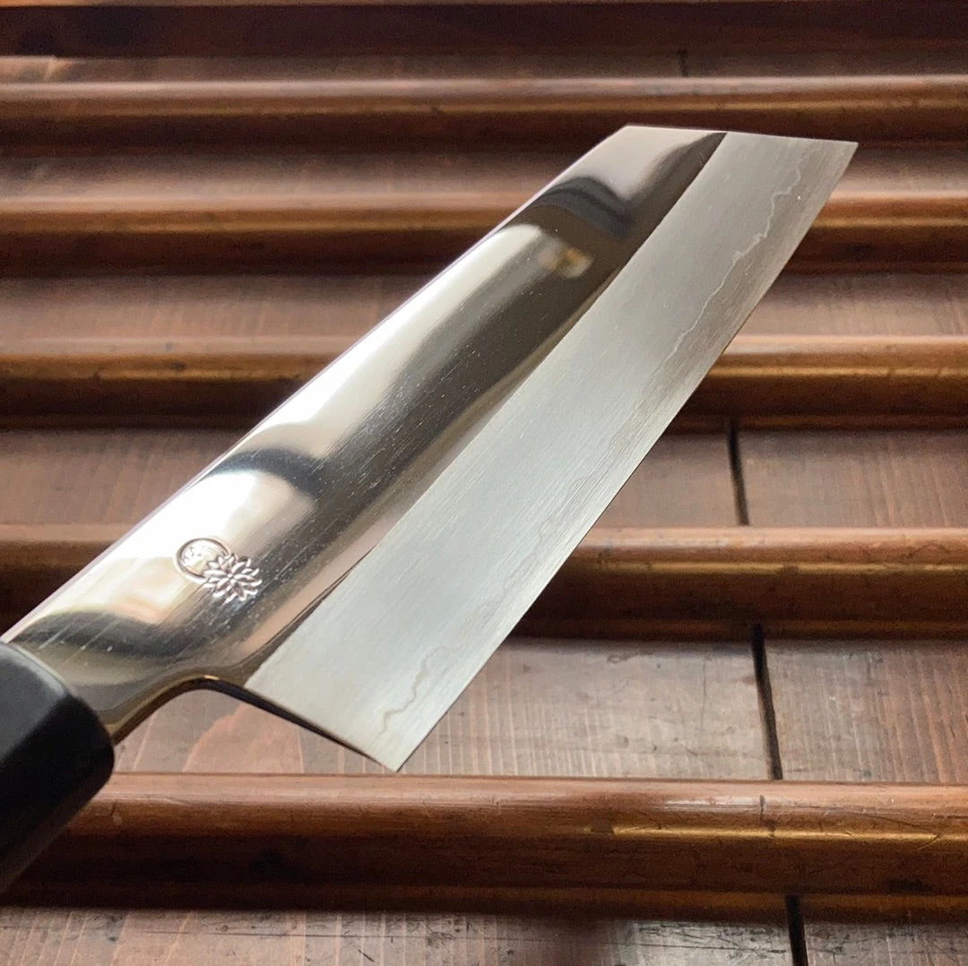 Sakai Kikumori Choyo 180mm Kiritsuke Santoku Ginsanko - Image 6