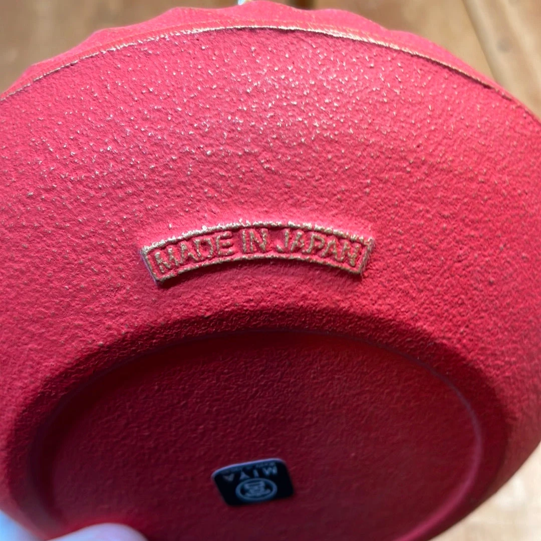 Cast Iron Teapot Red + Gold - 22oz - Image 5