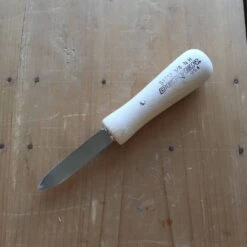 Dexter Russell 2 3/4" Oyster Knife New Haven Beech